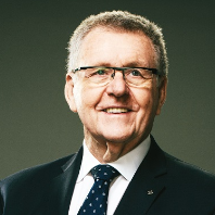 Robert Kelly